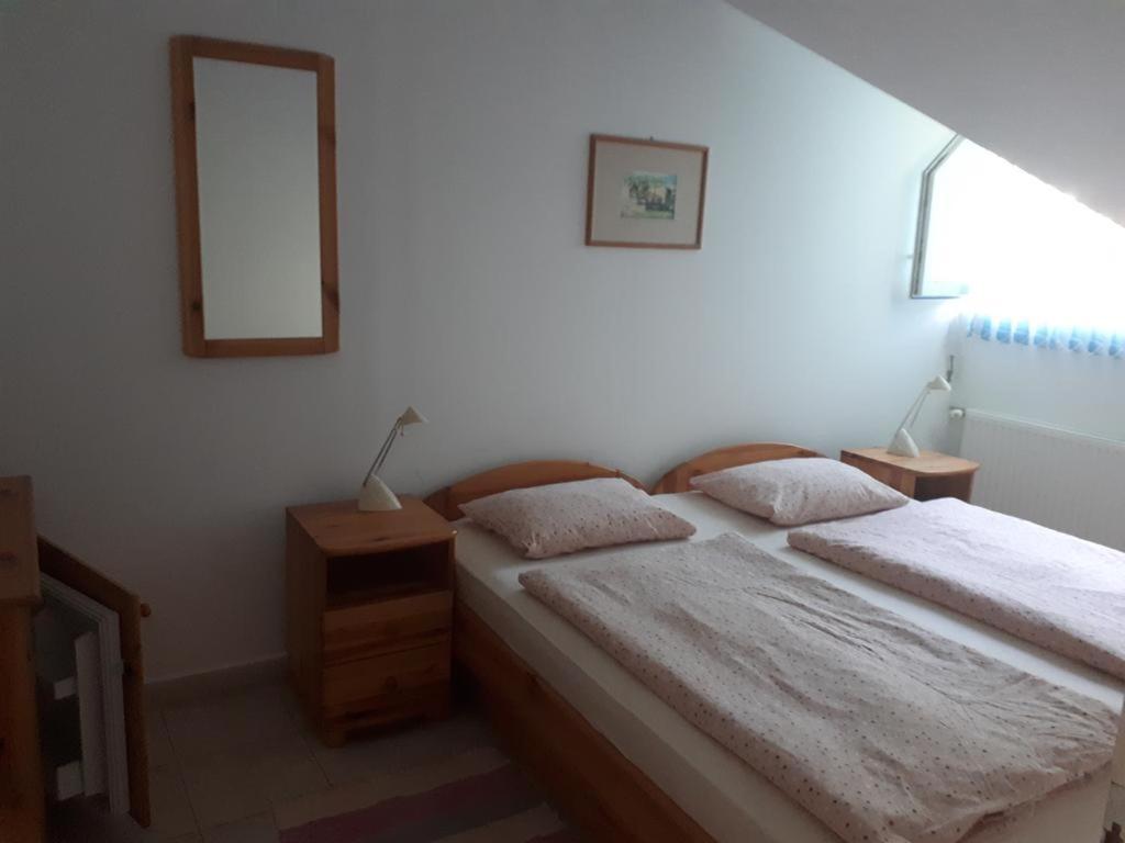 Borkuti Panzio Es Apartman Balatonszemes Exterior photo